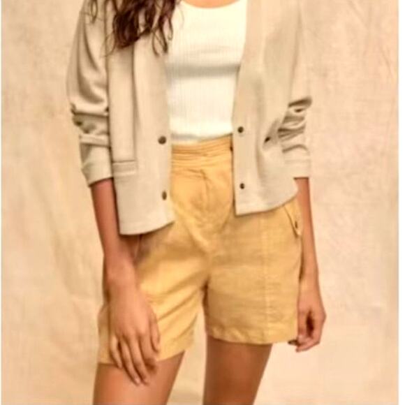 Wrap London Women's Golden Sand High-waisted Flap-pocket Shorts Size 4 - Picture 12 of 16